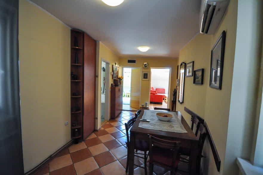 Квартира, 872 м², 238 967$ — FAKTOR